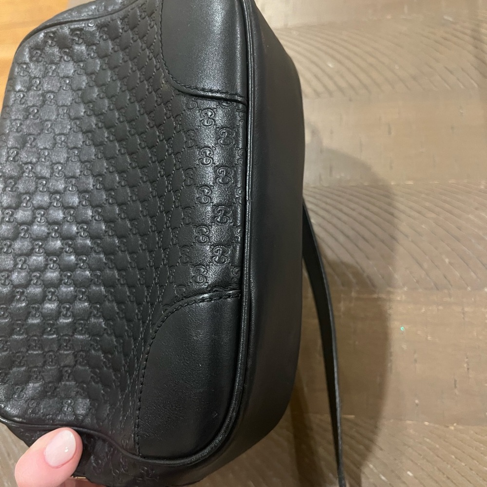 Gucci Guccissima Embossed logo crossbody Bag - Picture 8 of 12